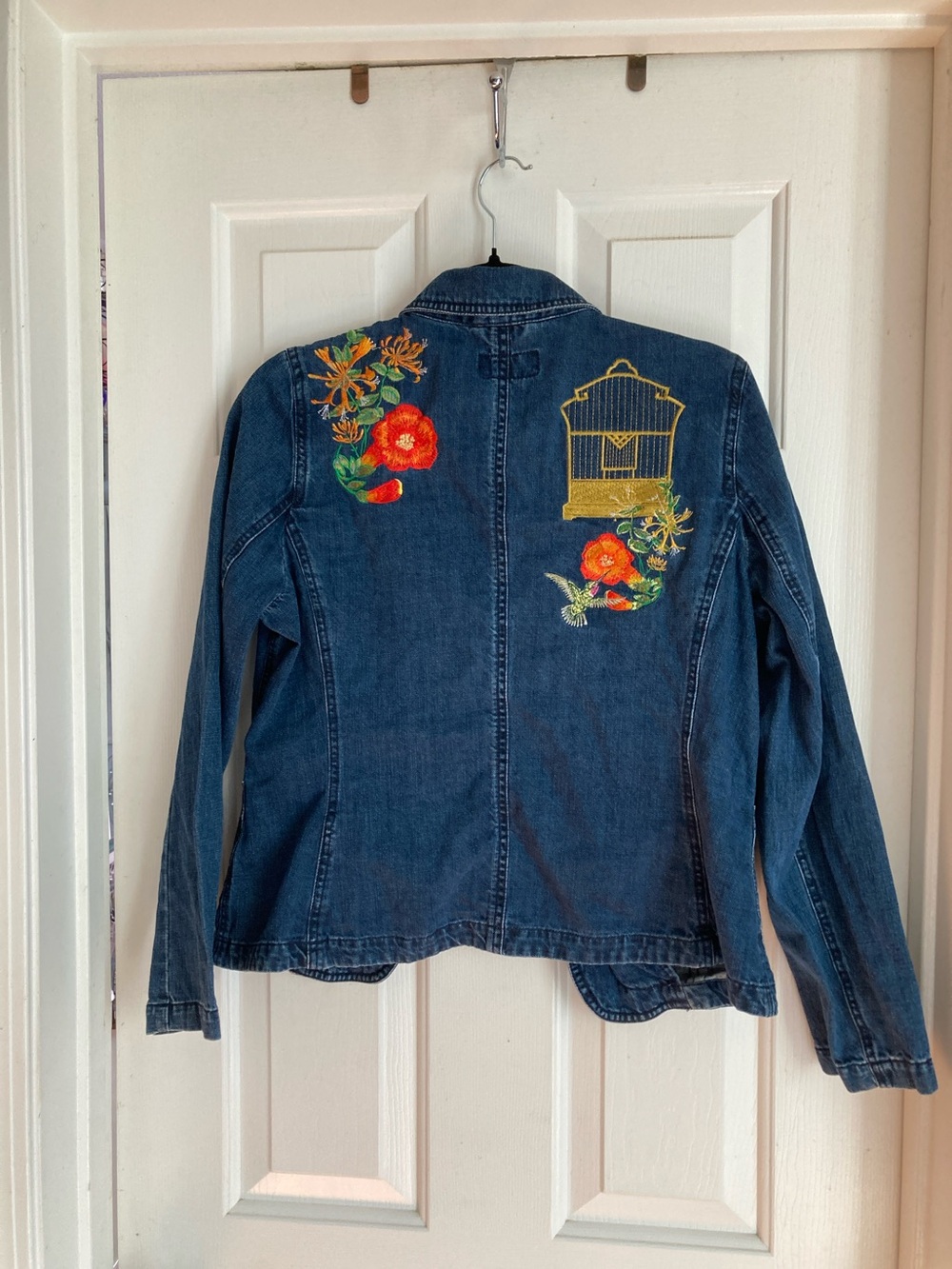 Route 66 Blue Denim Jacket with Embroidered Hummingbird & Floral Accents - Picture 3 of 3